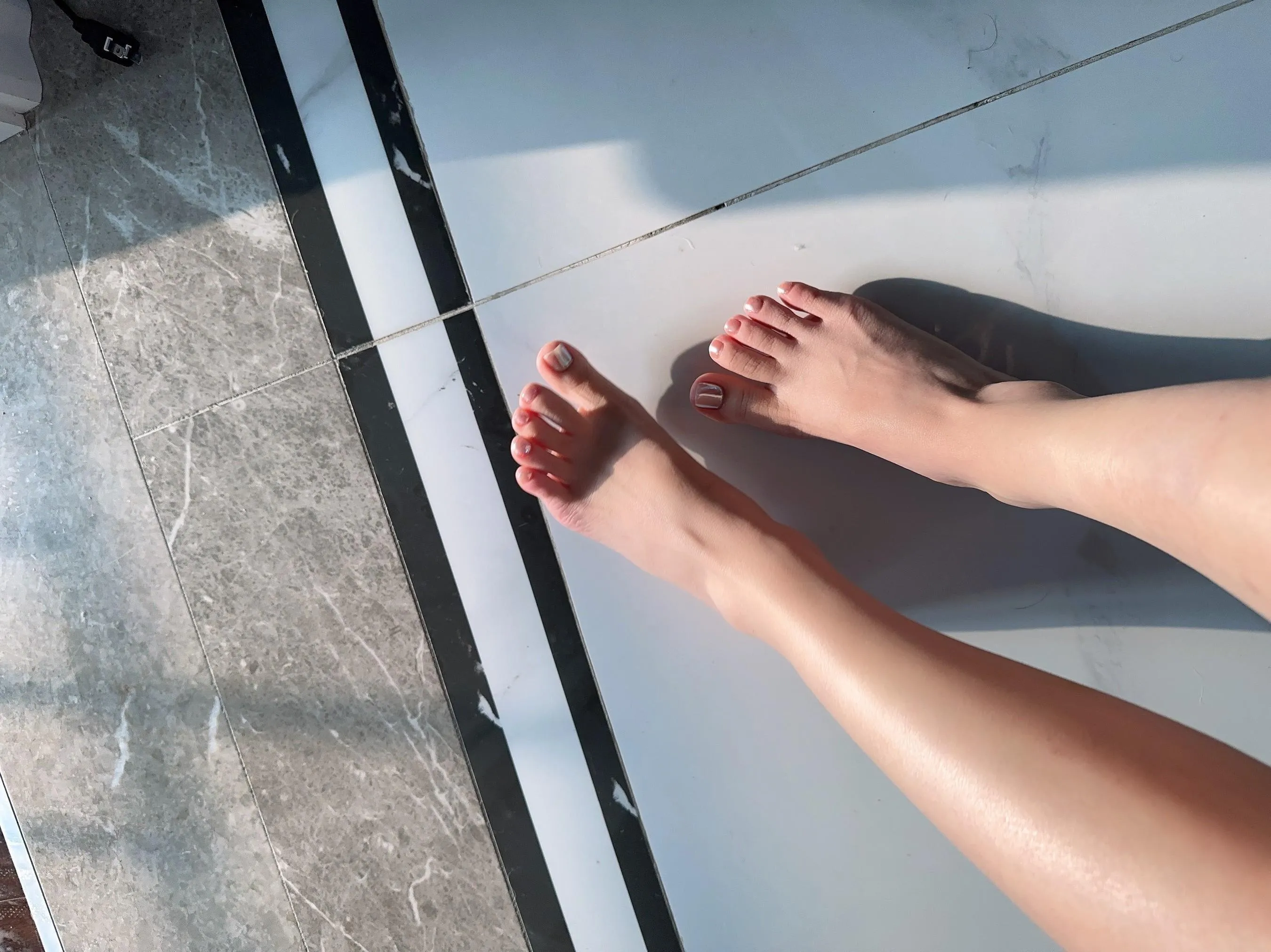 陈妮妮UNI – NO.47 粉粉的jiojio [17P]插图2